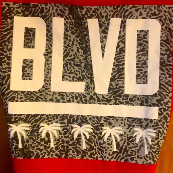 BLVD tee - Picture 1 of 3